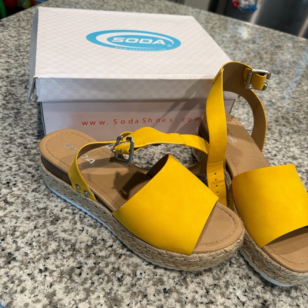 Soda Women's Bright Yellow Espadrilles